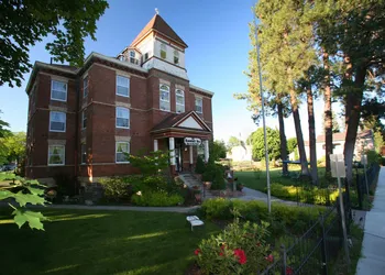 The Roosevelt Inn hotel thumbnail 2