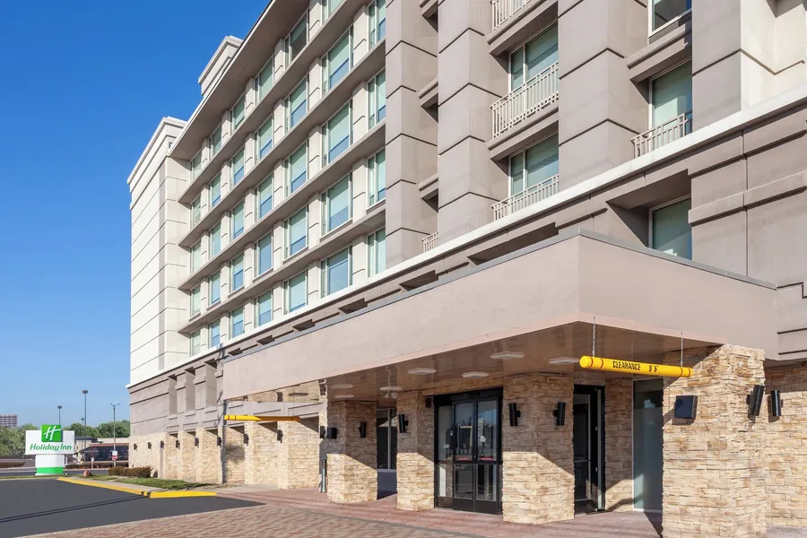 Holiday Inn Chicago Oakbrook by IHG hotel detail image 6