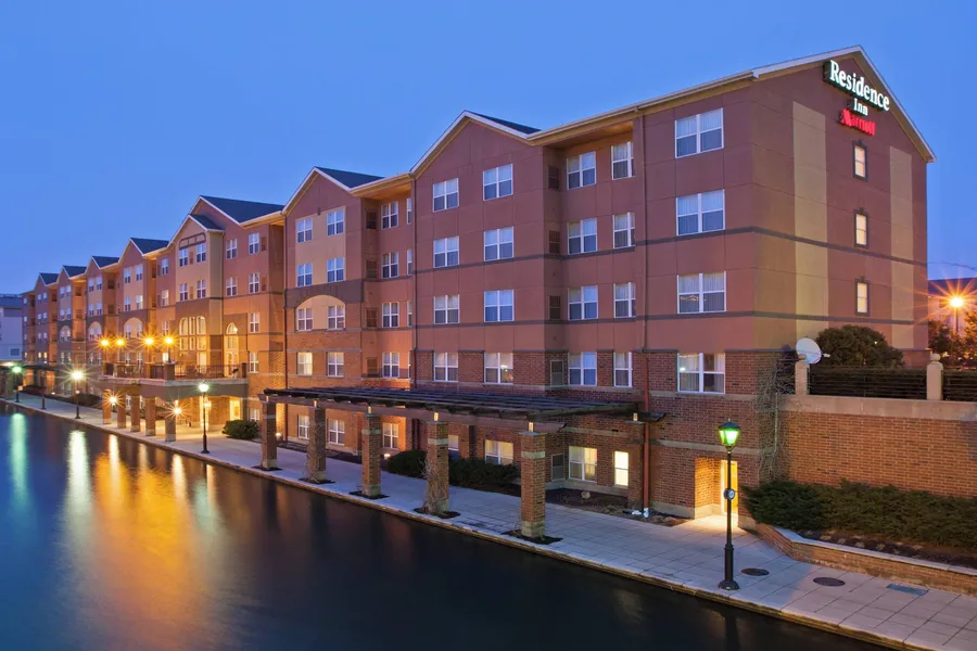 Residence Inn by Marriott Indianapolis Downtown on the Canal hotel detail image 2