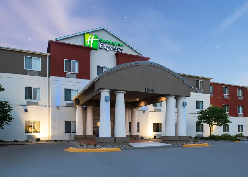 Holiday Inn Express Hotel & Suites Burlington by IHG hotel detail image 2