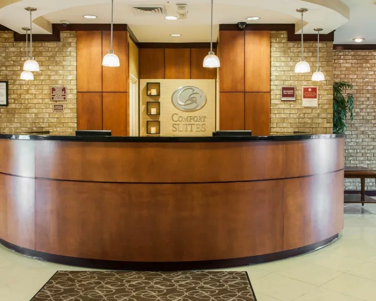 Comfort Suites Southport hotel detail image 6