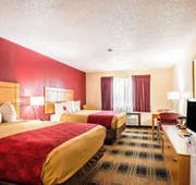 Econo Lodge Topeka at Wanamaker hotel detail image 7