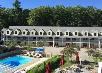 The Admiral's Inn Resort hotel thumbnail 4