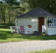 Bay Leaf Cottages & Bistro hotel detail image 4