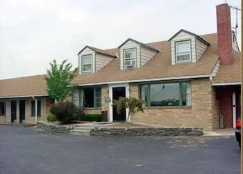 Driftwood Inn hotel thumbnail 3