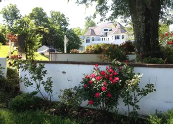 The Columbia Inn at Peralynna Manor hotel thumbnail 3