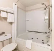 City Express by Marriott Petoskey Harbor Springs hotel detail image 4