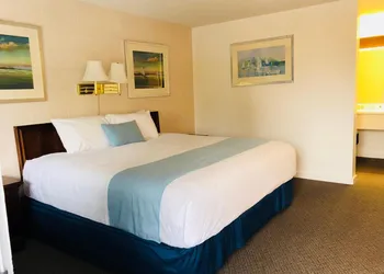 GuestLodge hotel thumbnail 7