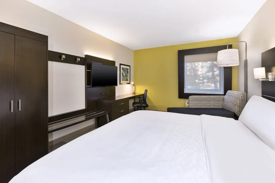 Holiday Inn Express Detroit-Warren by IHG hotel detail image 6