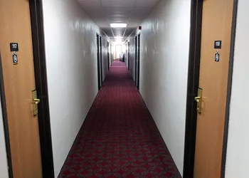 Red Carpet Inn hotel thumbnail 2