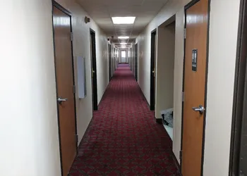 Red Carpet Inn hotel thumbnail 3