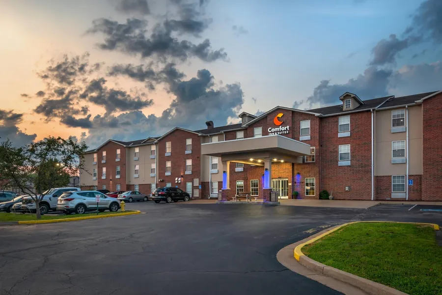 Comfort Inn & Suites Chesterfield - St. Louis hotel detail image 6
