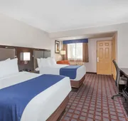 Days Inn by Wyndham Woodbury Long Island hotel detail image 7
