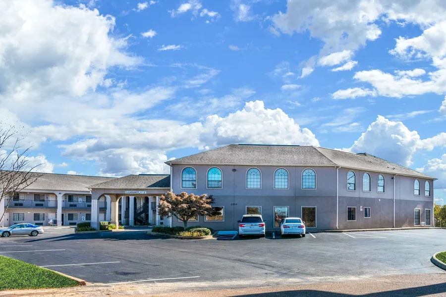 Econo Lodge Inn & Suites Horn Lake - Southhaven hotel detail image 2