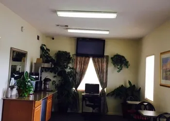 Royal Inn Taylorsville hotel thumbnail 8