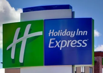 Holiday Inn Express & Suites Joplin Southeast by IHG hotel thumbnail 6