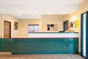 Super 8 by Wyndham Bonne Terre hotel detail image 2