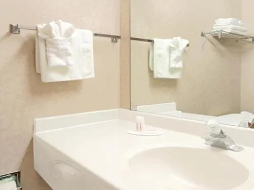 Super 8 by Wyndham Bonne Terre hotel detail image 6