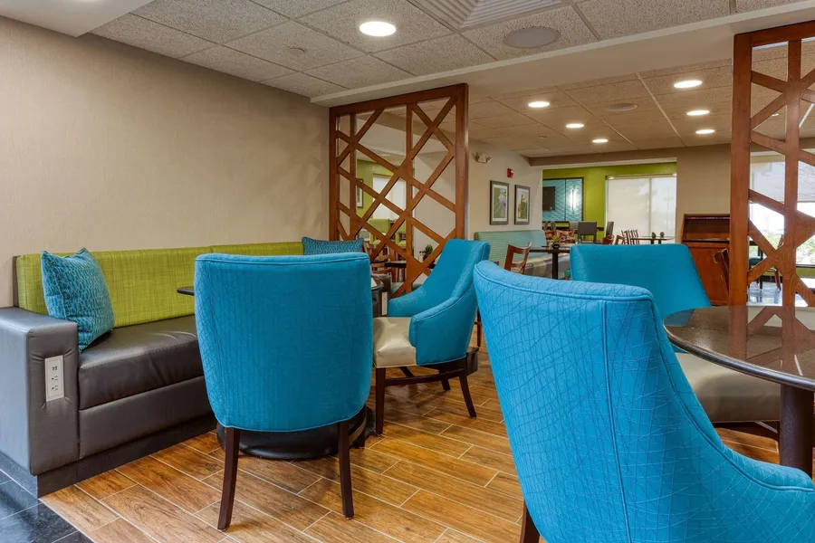 Heritage Inn & Suites St. Louis/Fenton, Trademark by Wyndham hotel detail image 2