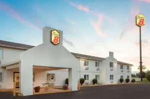 Super 8 by Wyndham Vicksburg hotel thumbnail 4