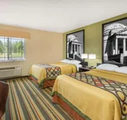 Super 8 by Wyndham Vicksburg hotel detail image 5
