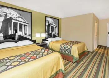 Super 8 by Wyndham Vicksburg hotel thumbnail 6