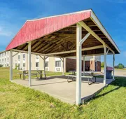 Capital O Amerihost Inn and Suites Kingdom City Hwy 54 MO hotel detail image 7