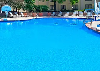 Holiday Inn Country Club Plaza hotel thumbnail 2