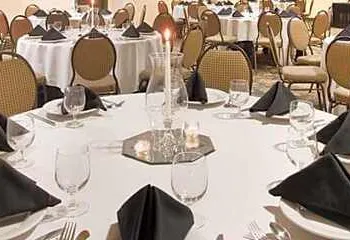 Holiday Inn Country Club Plaza hotel thumbnail 7