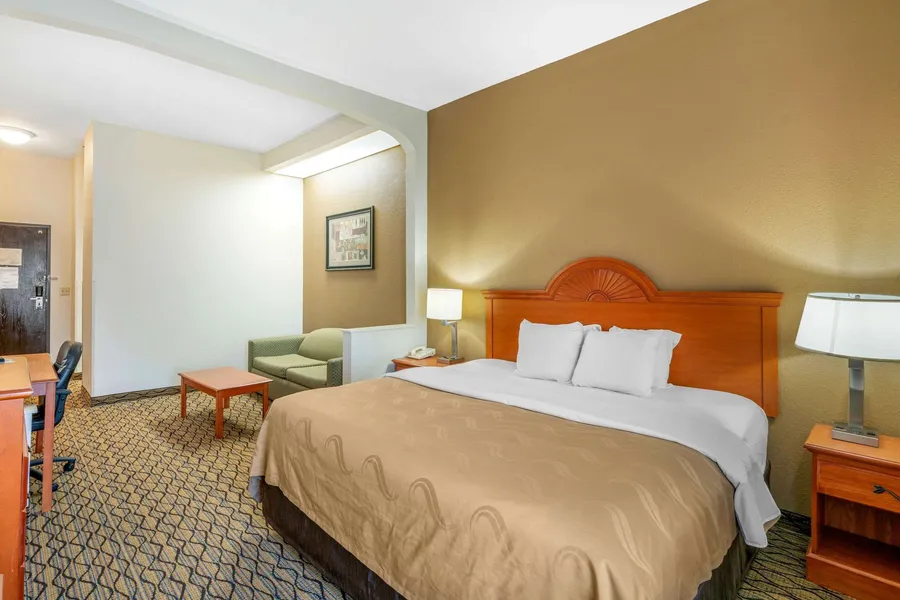 Quality Inn & Suites Jefferson City hotel detail image 6