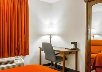 Quality Inn & Suites North Springfield hotel thumbnail 2
