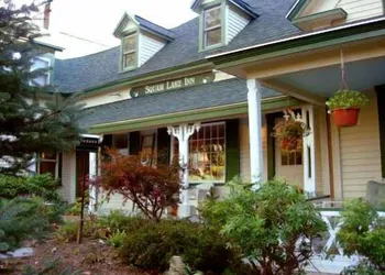 Squam Lake Inn hotel thumbnail 2