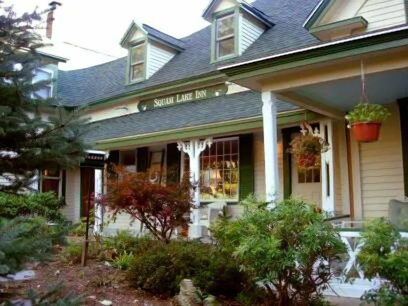 Squam Lake Inn hotel detail image 2
