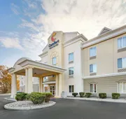 Comfort Inn & Suites Carneys Point - Pennsville hotel detail image 3