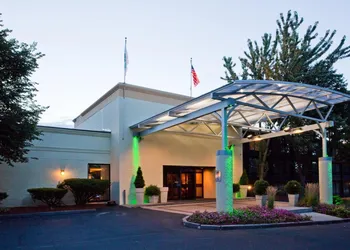 Holiday Inn Nashua, an IHG Hotel hotel thumbnail 2