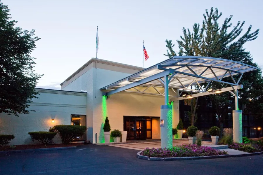 Holiday Inn Nashua, an IHG Hotel hotel detail image 2