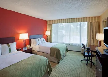 Holiday Inn Nashua, an IHG Hotel hotel thumbnail 8