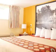 Super 8 by Wyndham North Bergen NJ/NYC Area hotel detail image 5