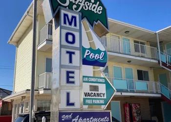 Surfside Motel hotel thumbnail 3
