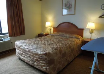 Red Carpet Inn Brooklyn hotel thumbnail 4
