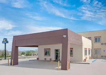Days Inn by Wyndham Taos hotel thumbnail 2