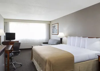 Quality Inn & Suites Vestal Binghamton Near University hotel thumbnail 6