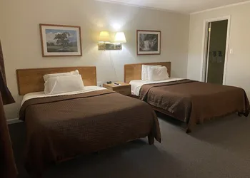 A Holiday Motel hotel thumbnail 8