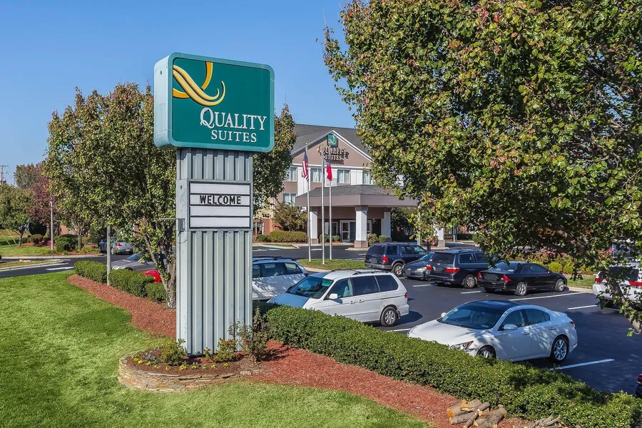 Quality Suites Pineville - Charlotte hotel detail image 2