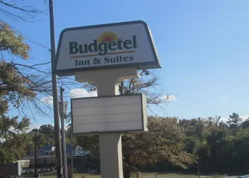 Budgetel Inn and Suites hotel thumbnail 2