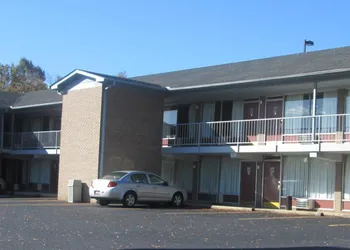 Budgetel Inn and Suites hotel thumbnail 4