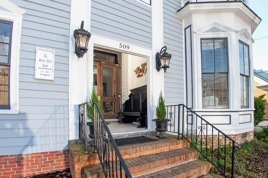 Aerie Bed and Breakfast hotel detail image 6
