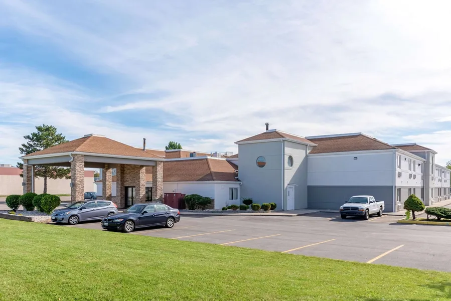 Quality Inn Fairborn near Wright Patterson AFB hotel detail image 2