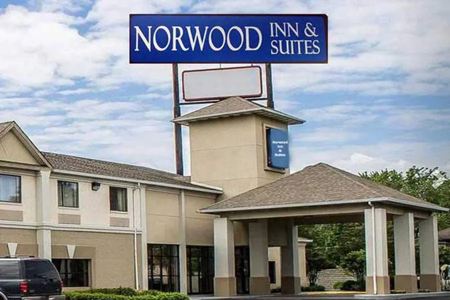 Howard Johnson by Wyndham Columbus State Fairgrounds I-71 hotel detail image 2