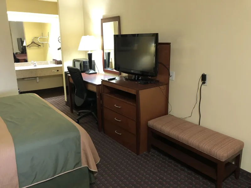 Americas Best Value Inn & Suites Yukon Oklahoma City hotel detail image 6